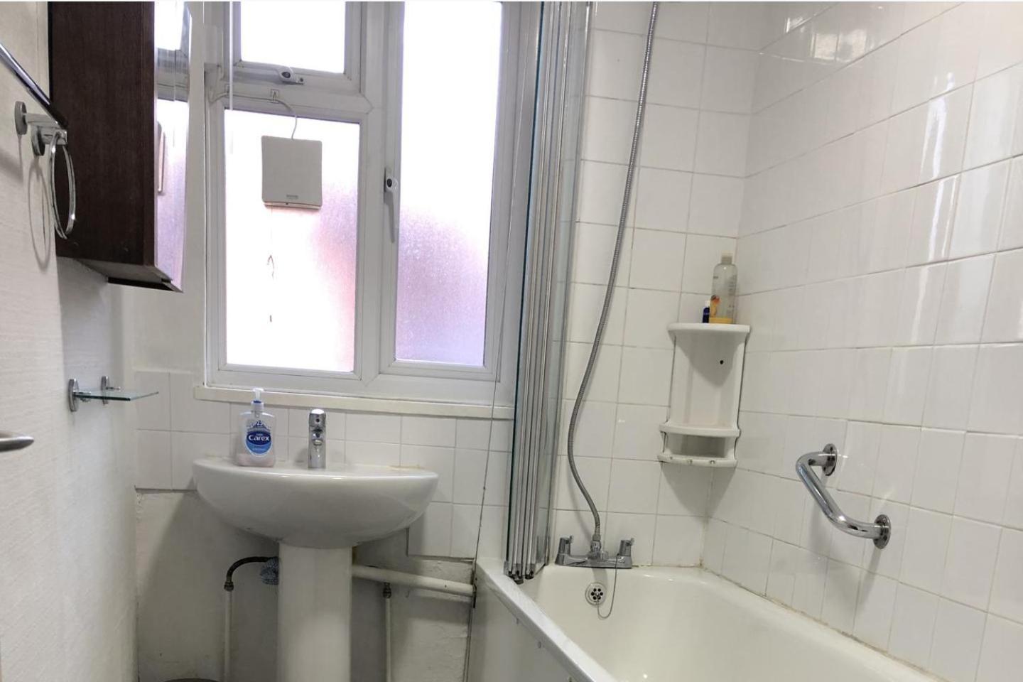 Lovely One-Bed Apartment To Rent In London Eksteriør bilde